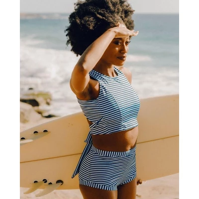 Lime Ricki Women's Indigo Stripe Cross-Back Crop Top - Image 6