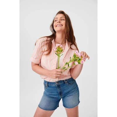 DENIZEN® From Levi's® Women's High-Rise 5" Jean Shorts - Image 3