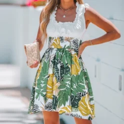 Women's Tropical Leaf Print Smocked Dress - Cupshe